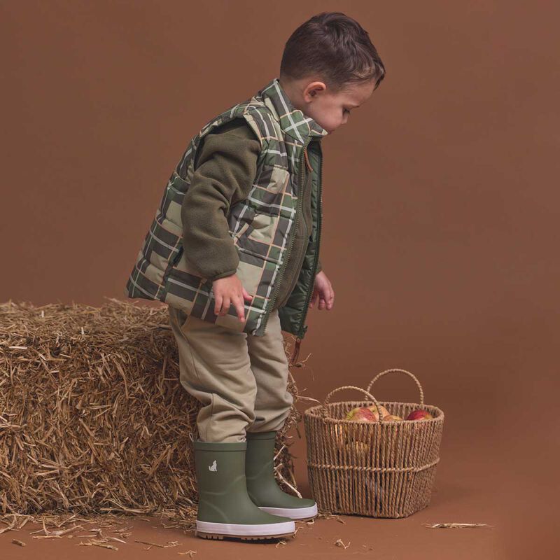 Crywolf Reversible Eco-Vest image number 3